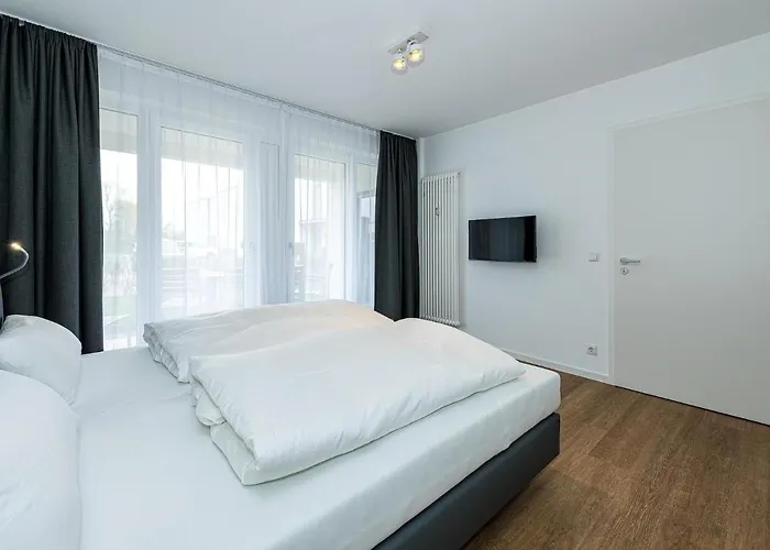 Deichhaeuser Anna Kueste Deichhaeuser Anna Kueste 8-14 *